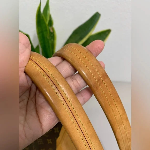 💕👜 LOUIS VUITTON Grier Monogram Canvas Tote Bag - Picture 12 of 13